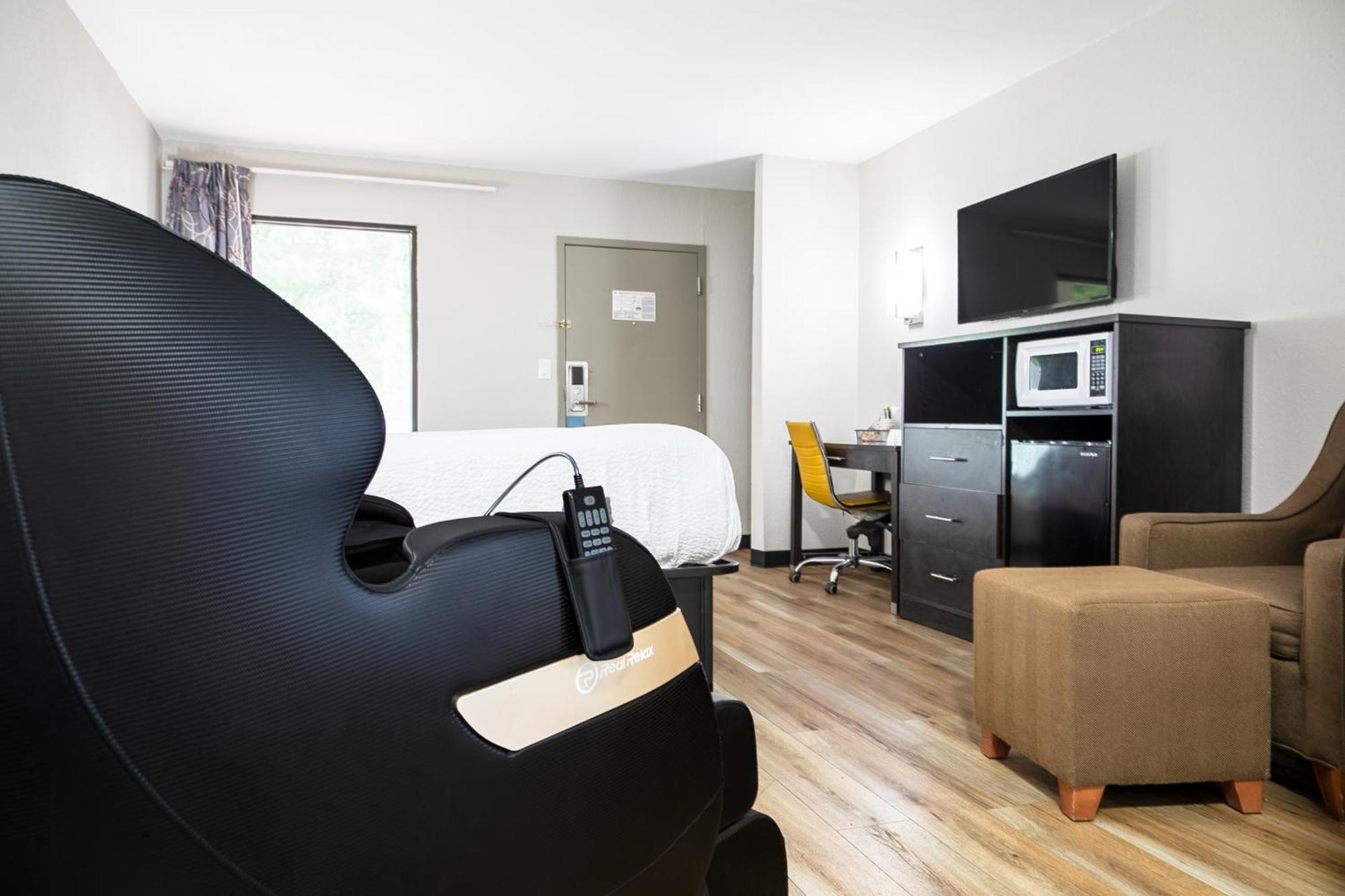 รามาดา บาย วินด์แฮม ออกัสตา ฟอร์ต กอร์ดอน Hotel ภายนอก รูปภาพ